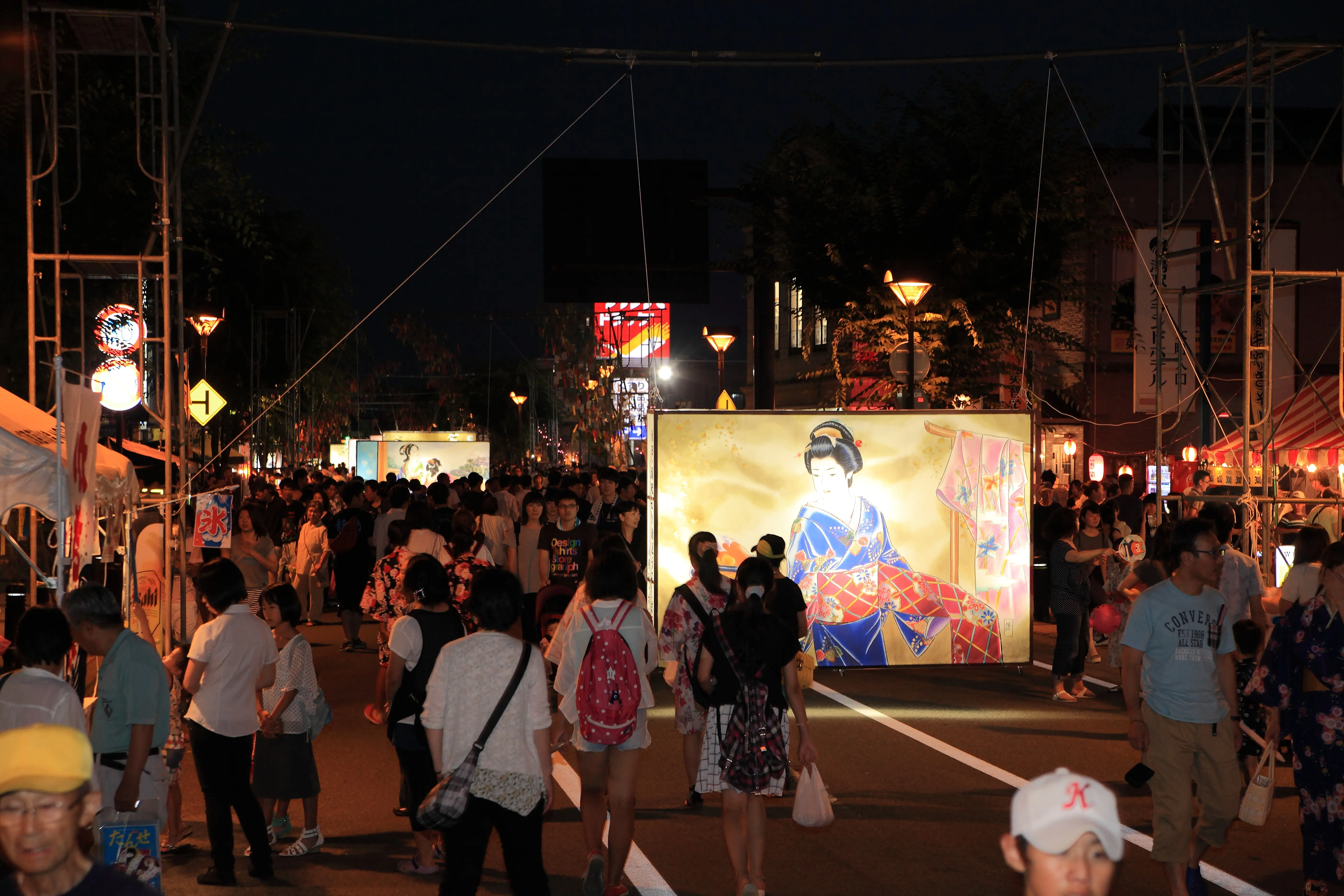 七夕絵どうろうまつり