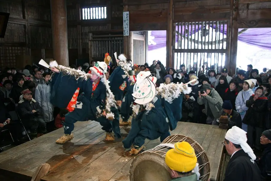 大日堂舞楽（ユネスコ無形文化遺産、国重要無形民俗文化財）