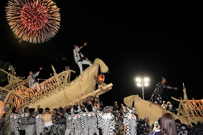 横手の送り盆まつり