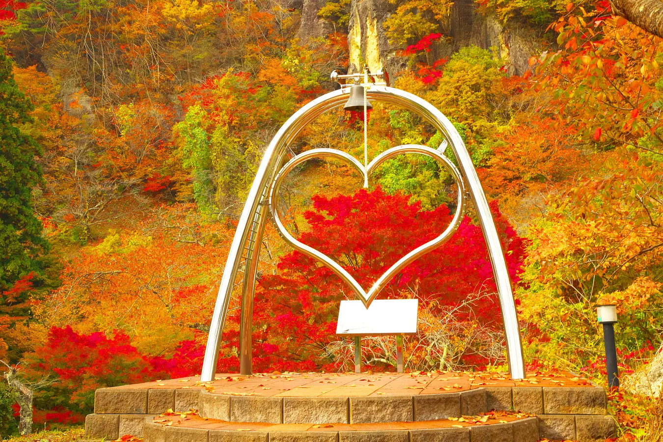 秋田の紅葉めぐり。世界遺産に文化財、秋の絶景特集！ | ブランニューアキタ | アキタファン