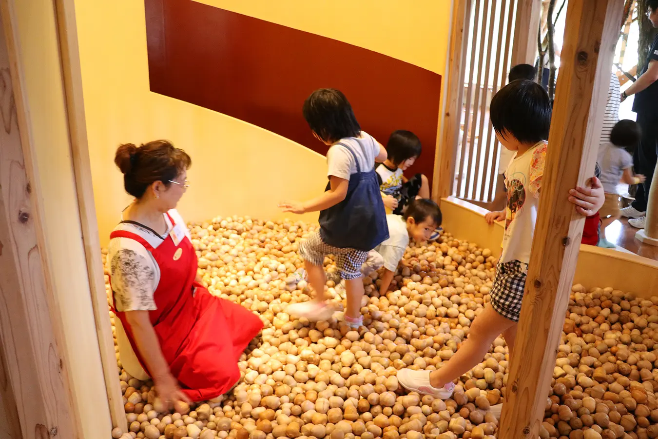 03鳥海山　木のおもちゃ美術館