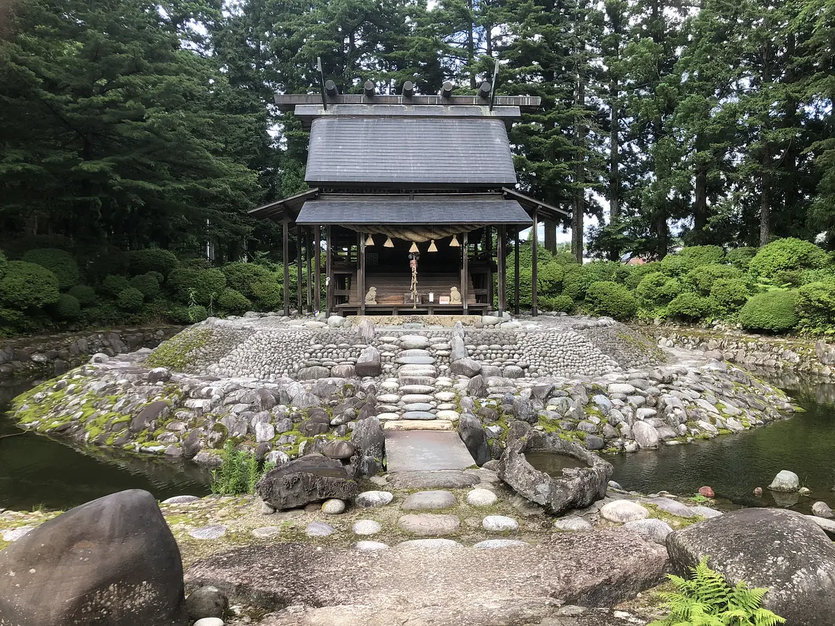 02唐松神社