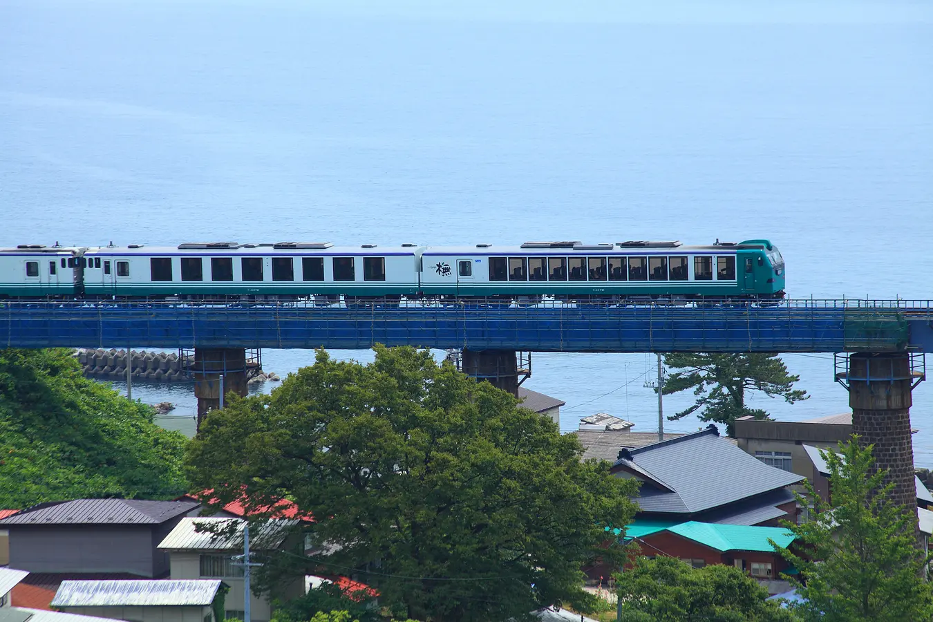 リゾートしらかみ