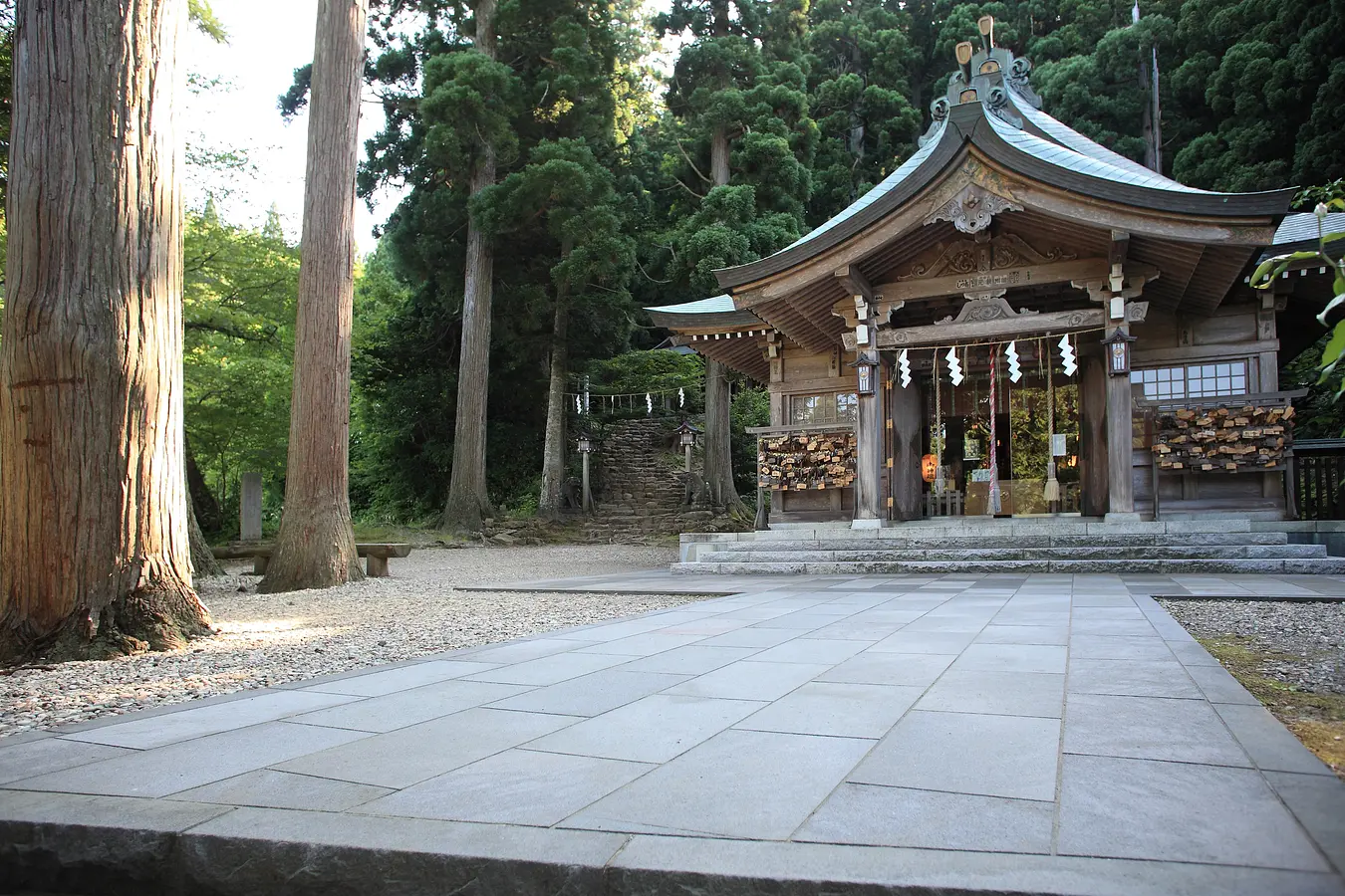 01男鹿真山神社