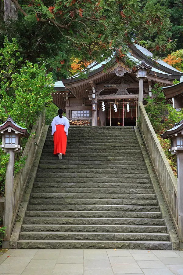 02男鹿真山神社