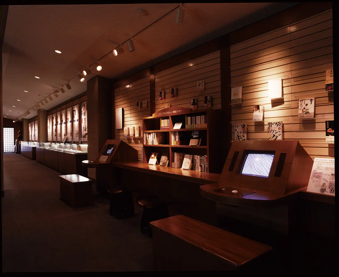 01新潮社記念文学館