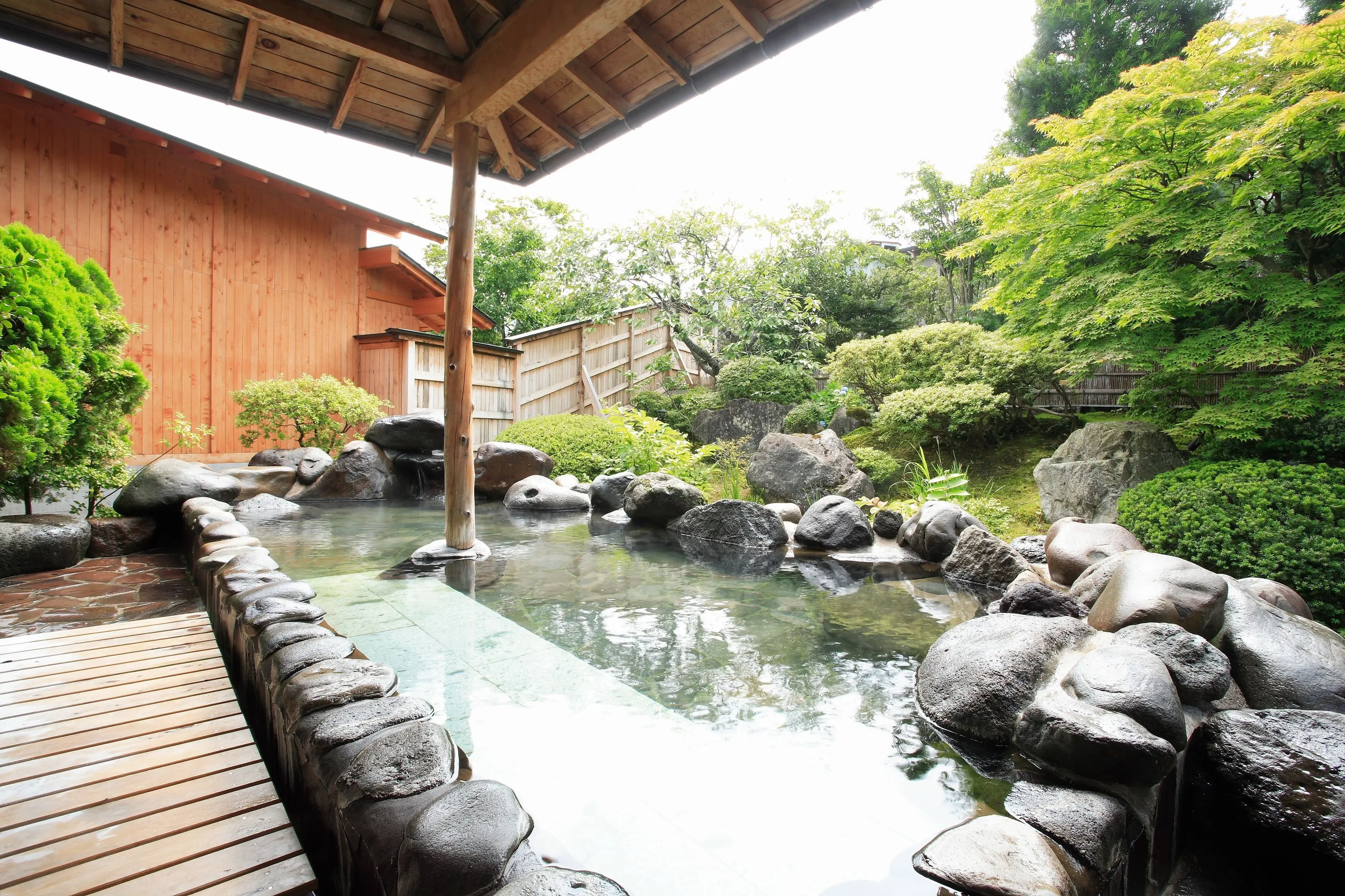 源泉かけ流しの宿　岡部荘