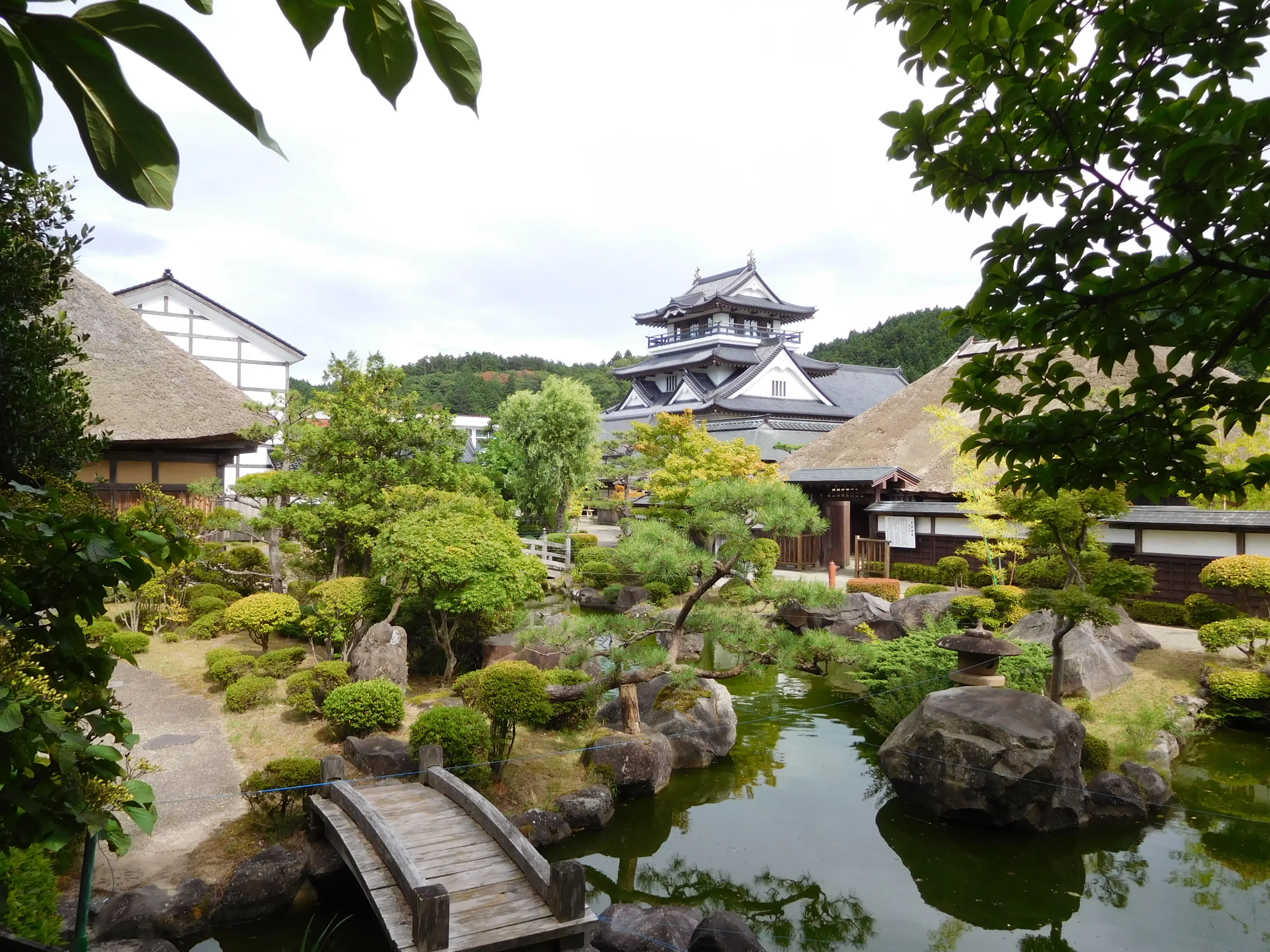 天鷺村（あまさぎむら）