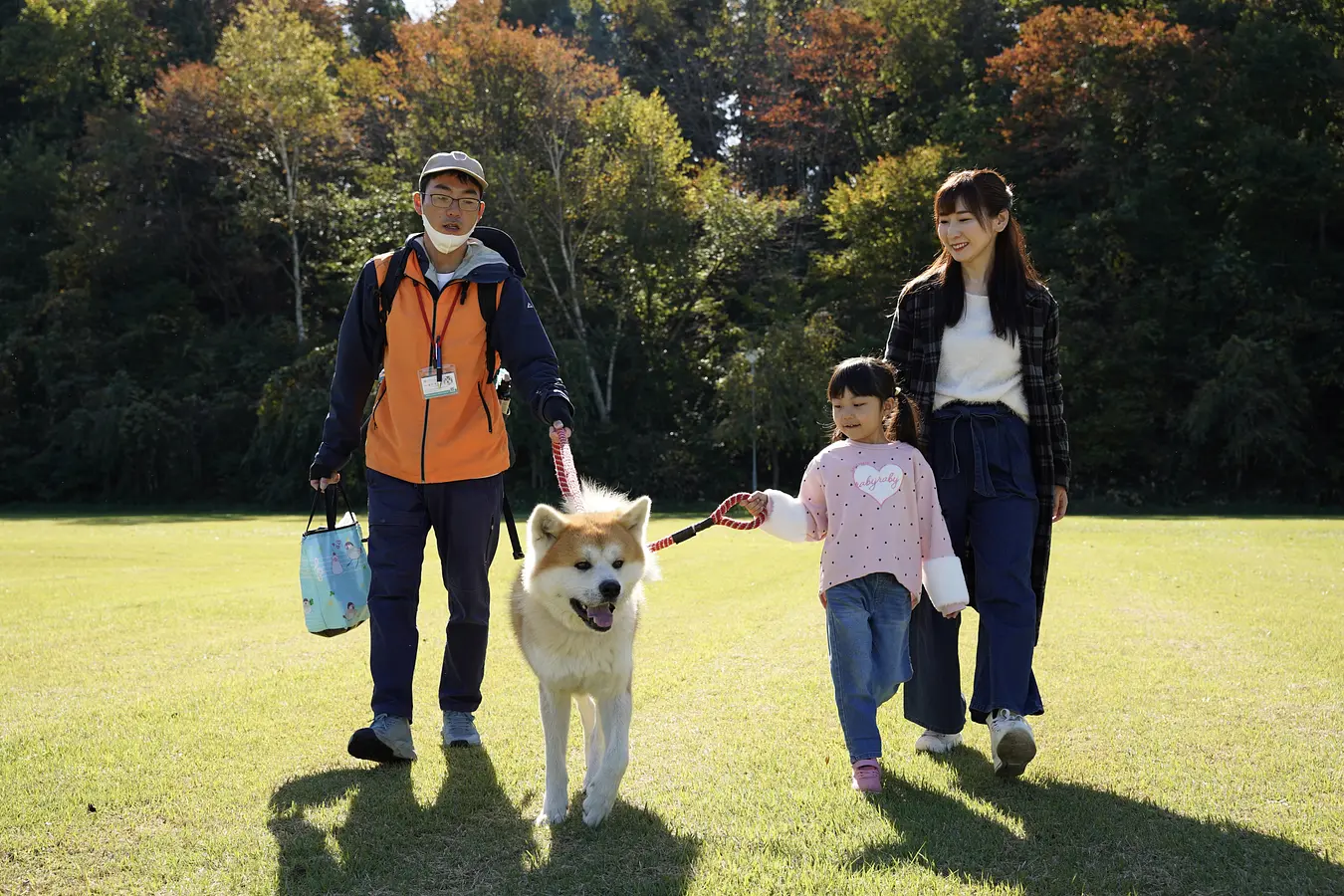 秋田犬ファンの夢をかなえるアクティビティを親子で体験！ | ブランニューアキタ | アキタファン