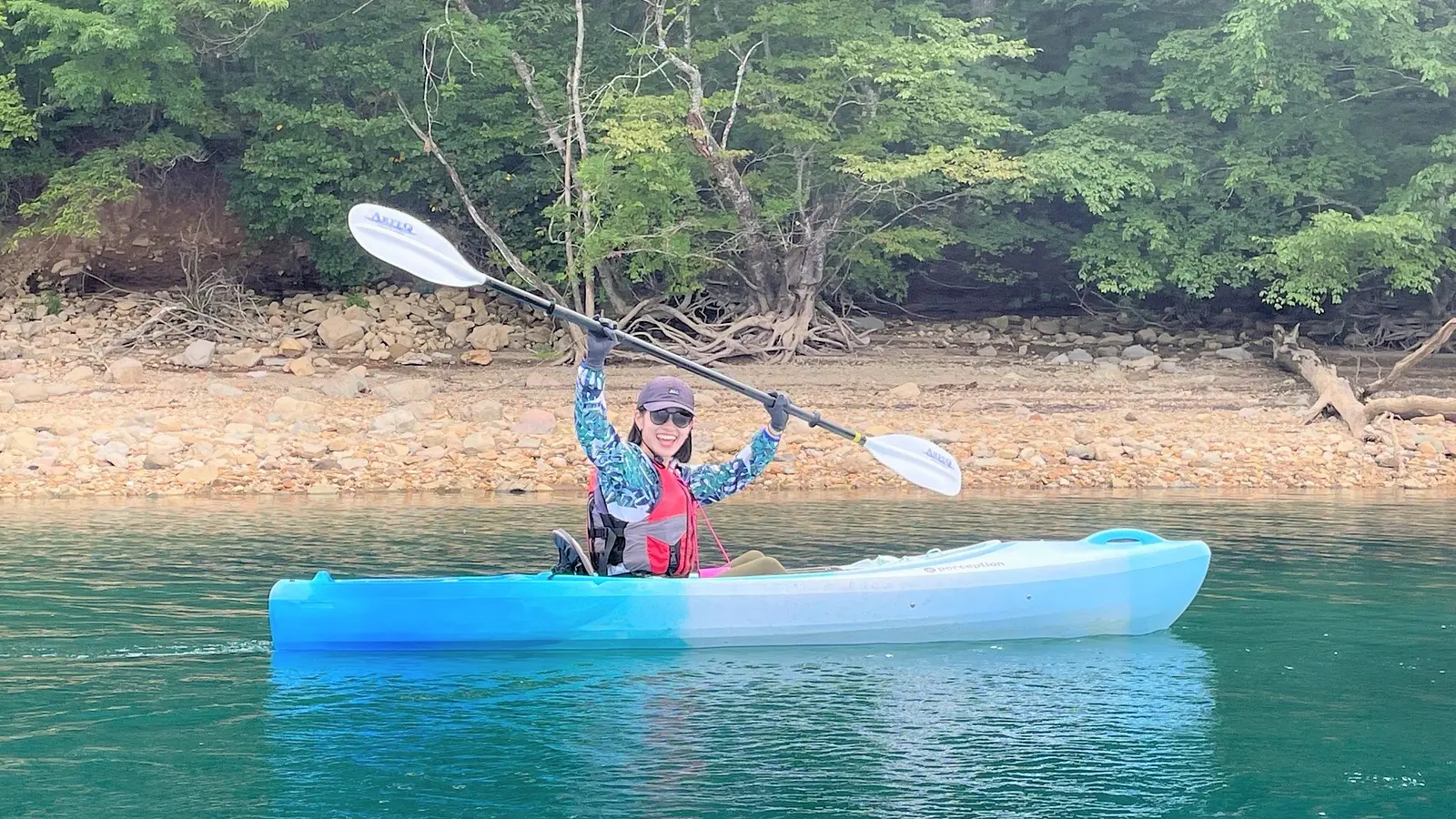 瑠璃色の絶景！田沢湖の魅力を体感できるカヤックで感動体験！ | ブラン