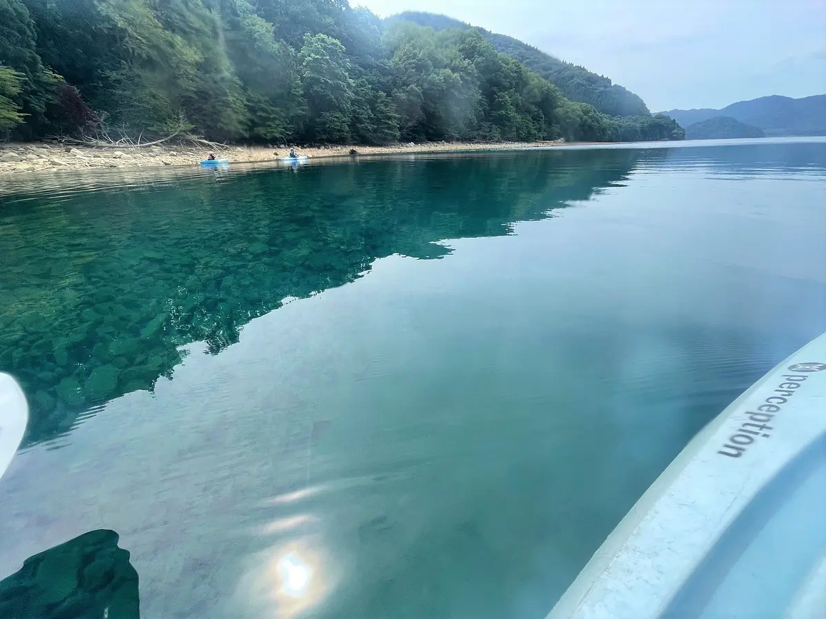 瑠璃色の絶景！田沢湖の魅力を体感できるカヤックで感動体験！ | ブランニューアキタ | アキタファン