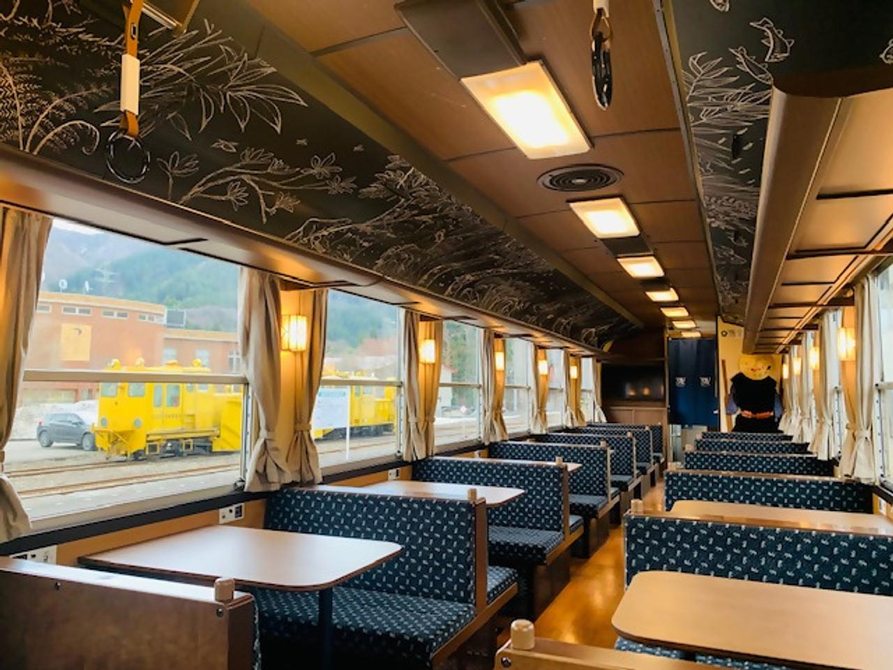 秋田の酒蔵列車（秋田内陸縦貫鉄道）