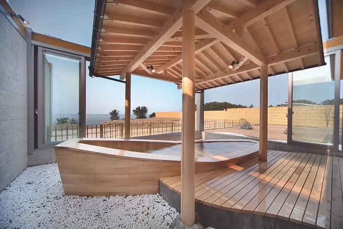 八森いさりび温泉ハタハタ館