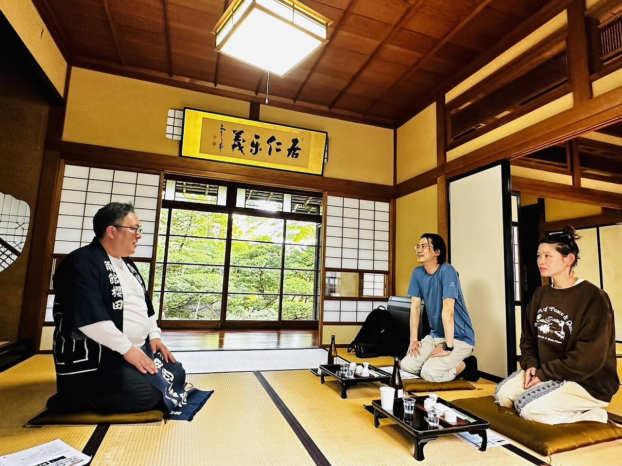 地元の酒屋さんに教わる！角館・武家屋敷通りで秋田の日本酒を学ぶ体験！