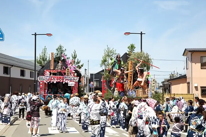 土崎港曳山まつり【秋田市】
