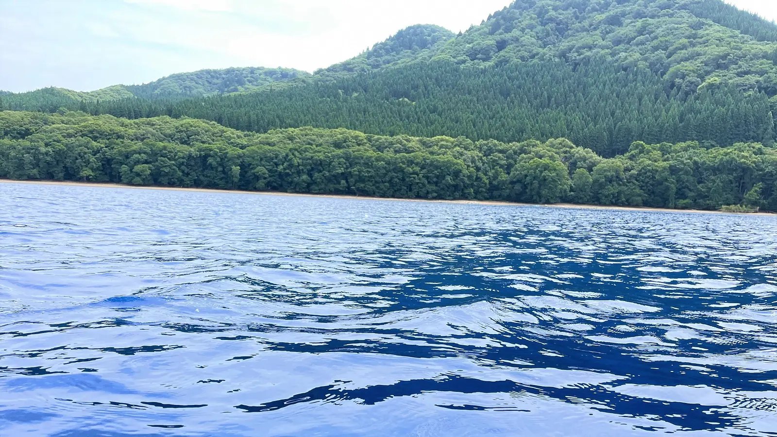 瑠璃色の絶景！田沢湖の魅力を体感できるカヤックで感動体験！ | ブラン